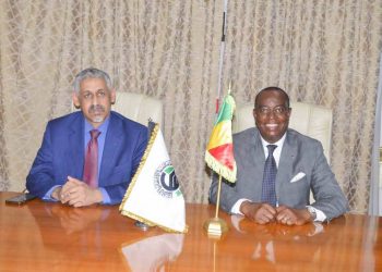 Le ministre congolais en charge des finances, Rigobert Roger Andely, et le Directeur général de la BADEA, Sidi Ould Tah.